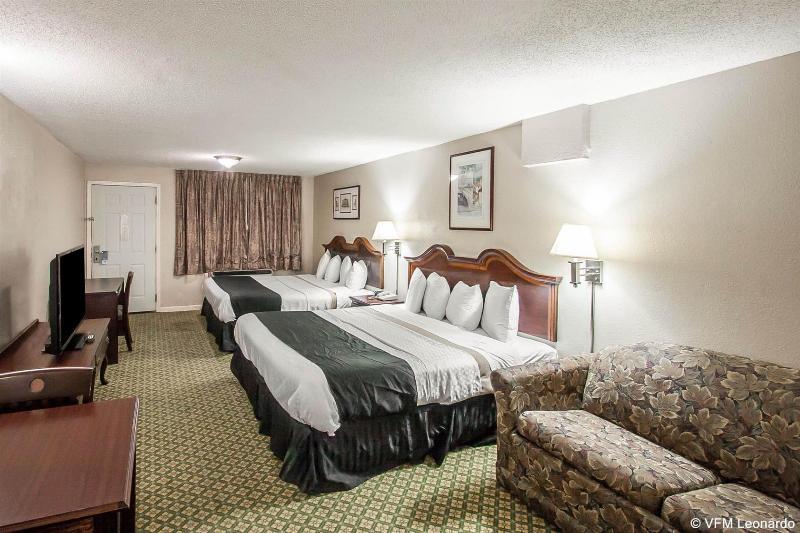 Rodeway Inn Memphis Bagian luar foto