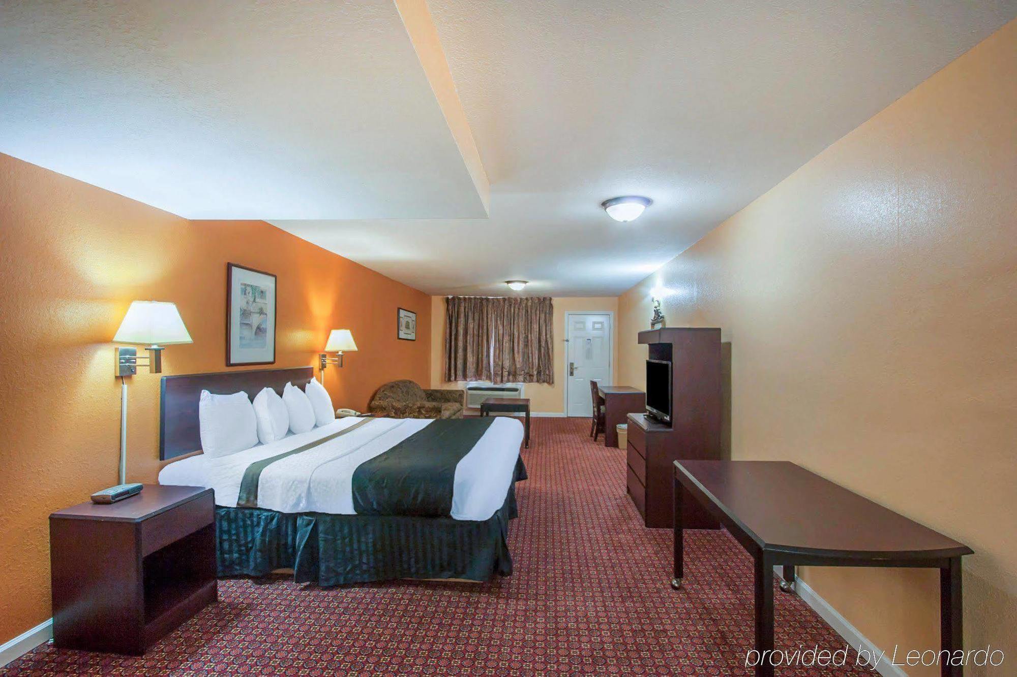 Rodeway Inn Memphis Bagian luar foto