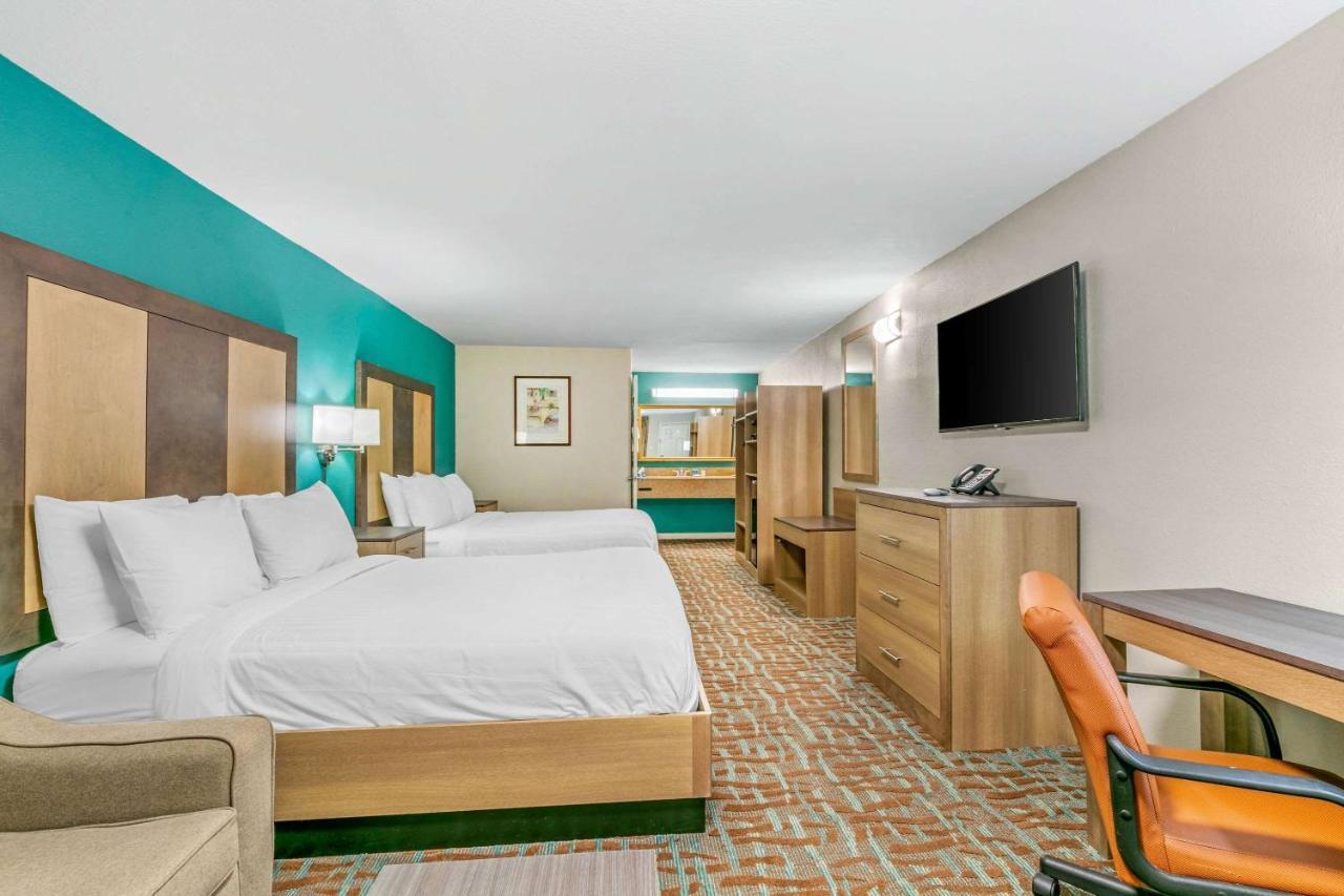 Rodeway Inn Memphis Bagian luar foto